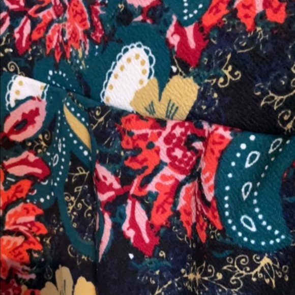 LuLaRoe Cassie Pencil Skirt - Picture 5 of 5